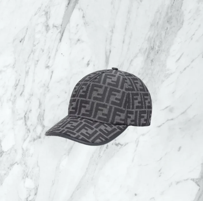 casquette fendi