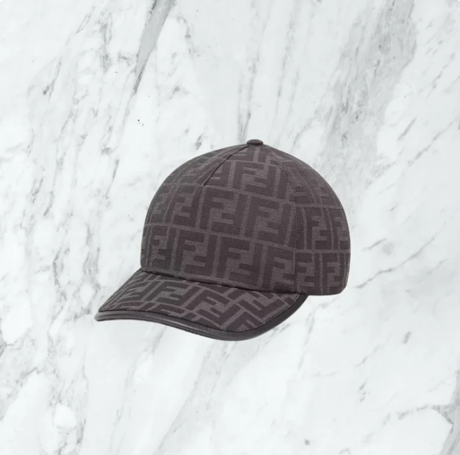 casquette fendi