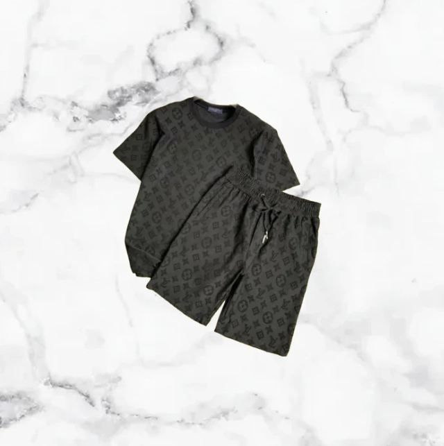 Ensemble Louis Vuitton