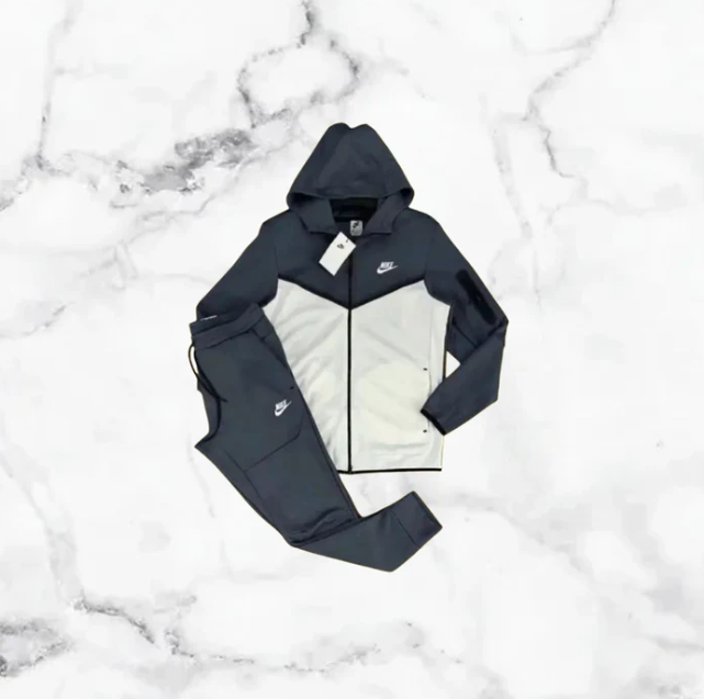 Ensemble Nike Tech